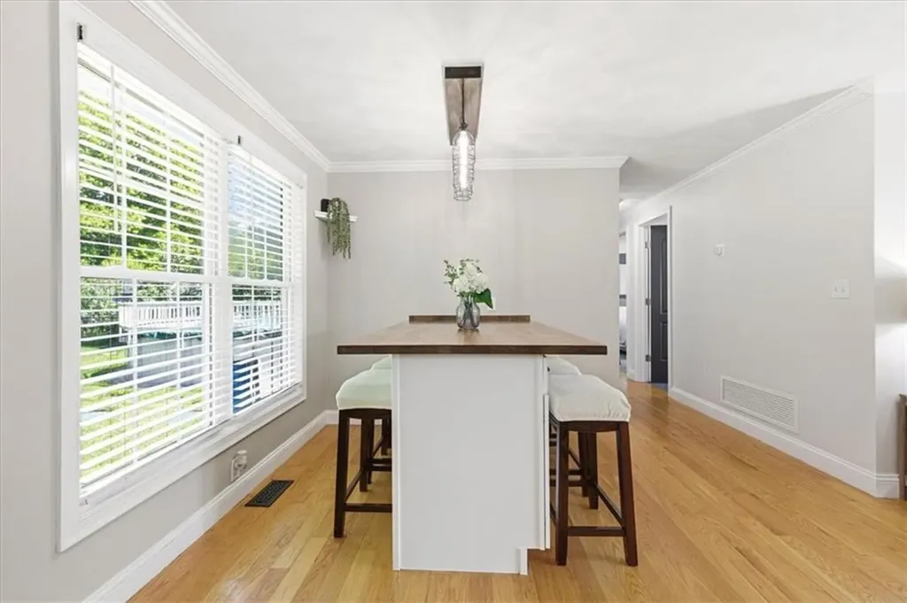 127 Sun Valley Drive Cumberland RI 02864
