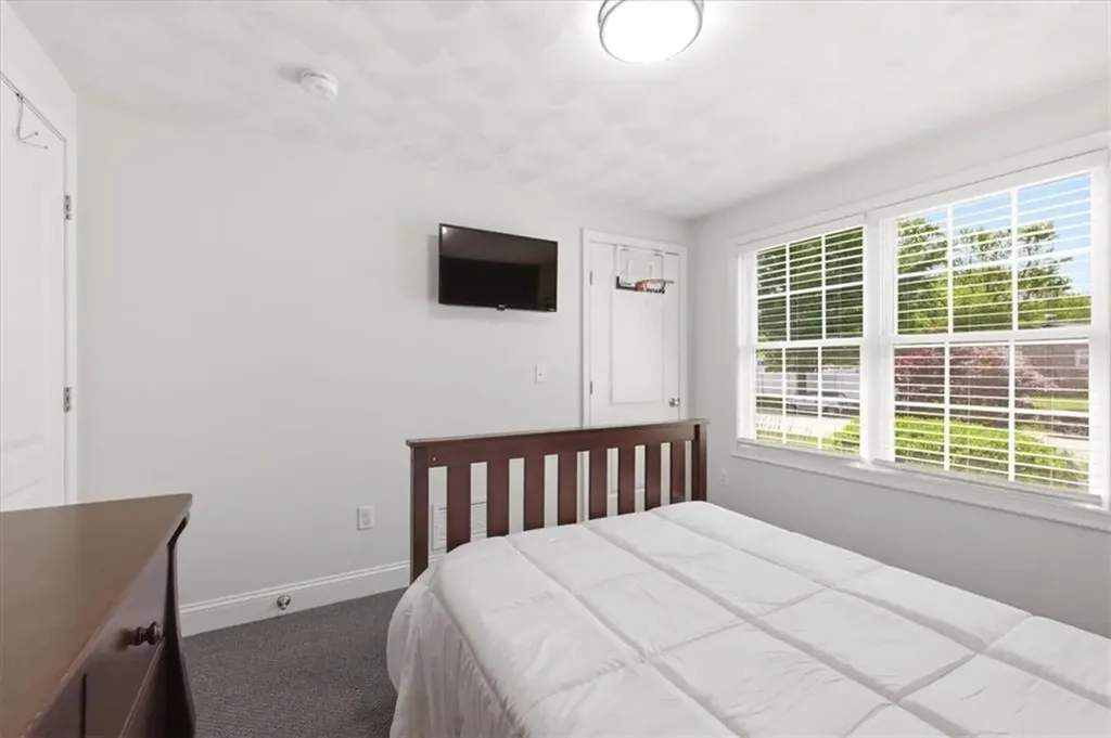 127 Sun Valley Drive Cumberland RI 02864