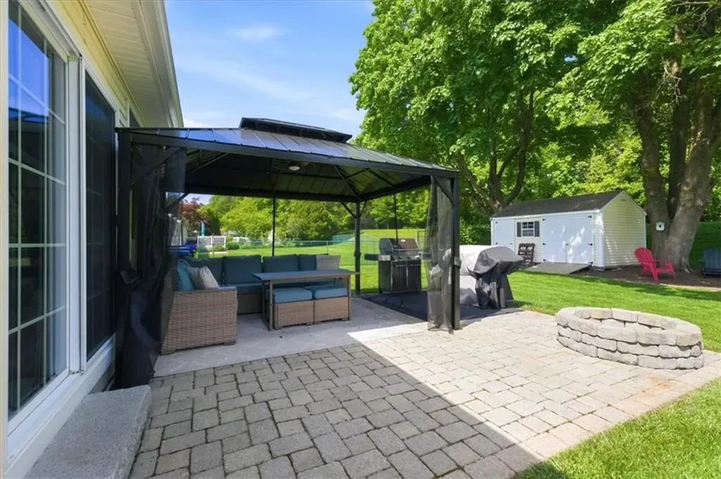 127 Sun Valley Drive Cumberland RI 02864