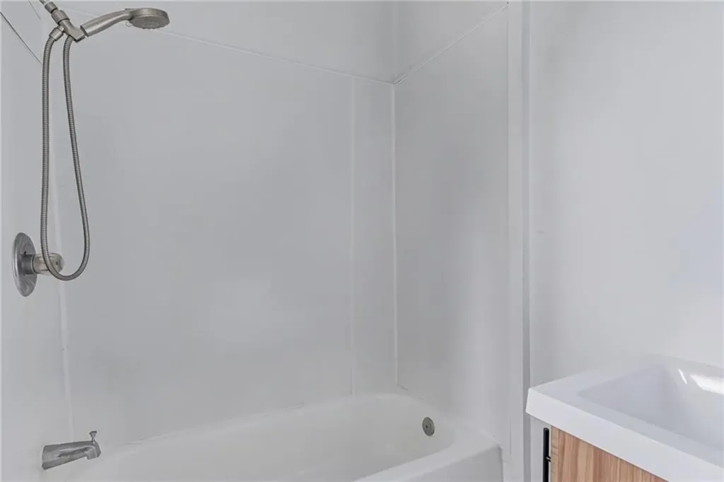 821 823 Potters Avenue Providence RI 02907