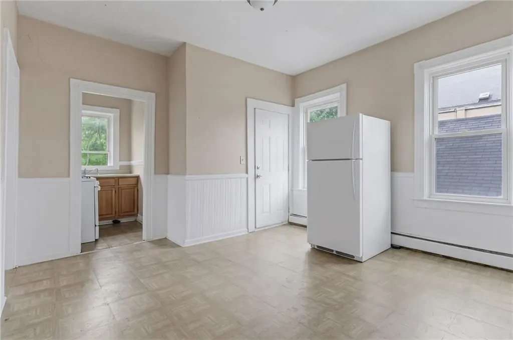 821 823 Potters Avenue Providence RI 02907