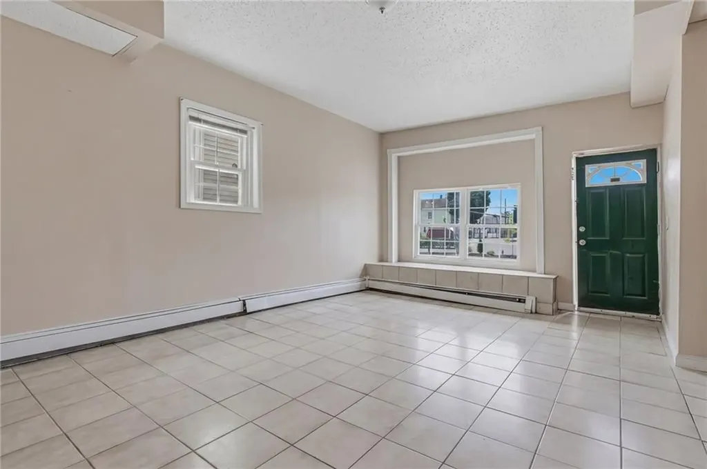 821 823 Potters Avenue Providence RI 02907