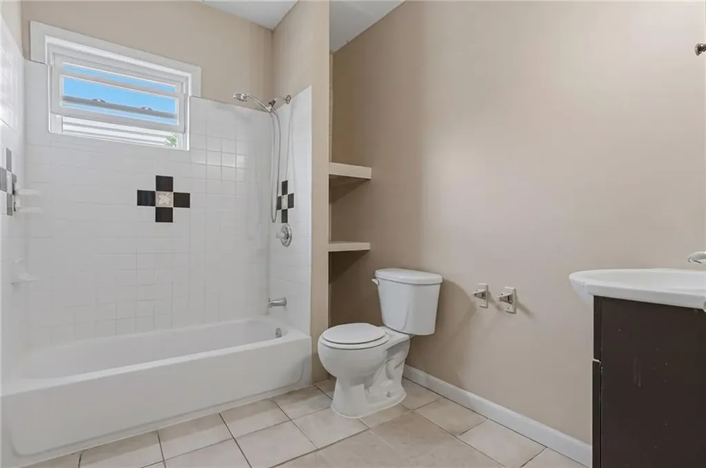 821 823 Potters Avenue Providence RI 02907