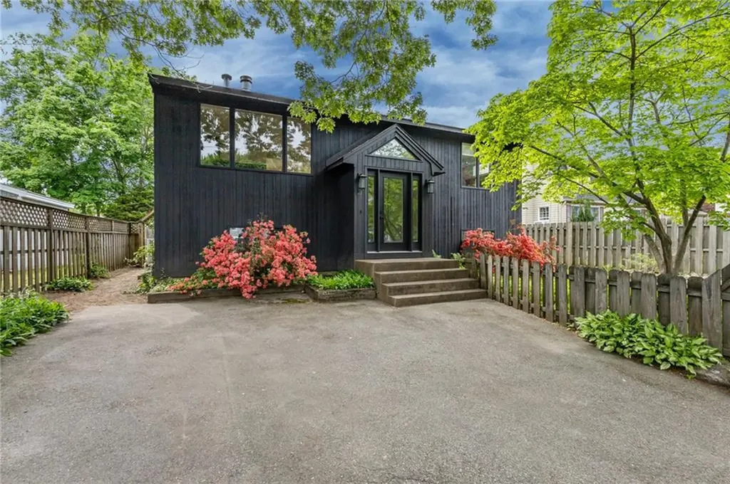 23 Lawndale Drive Warwick RI 02818