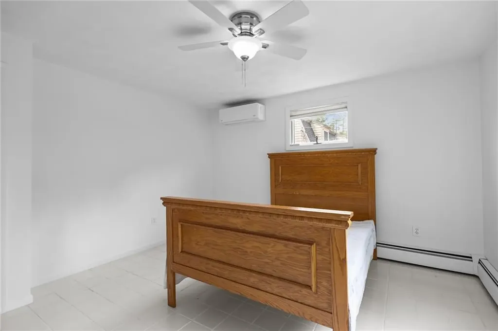 23 Lawndale Drive Warwick RI 02818