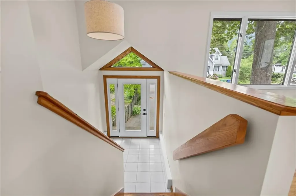 23 Lawndale Drive Warwick RI 02818