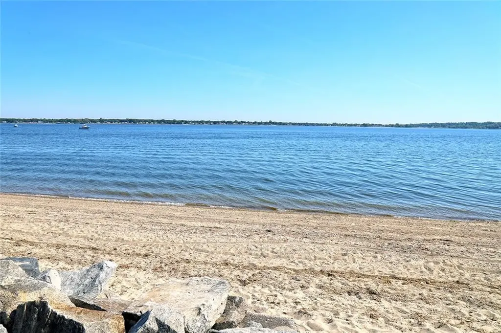 23 Lawndale Drive Warwick RI 02818