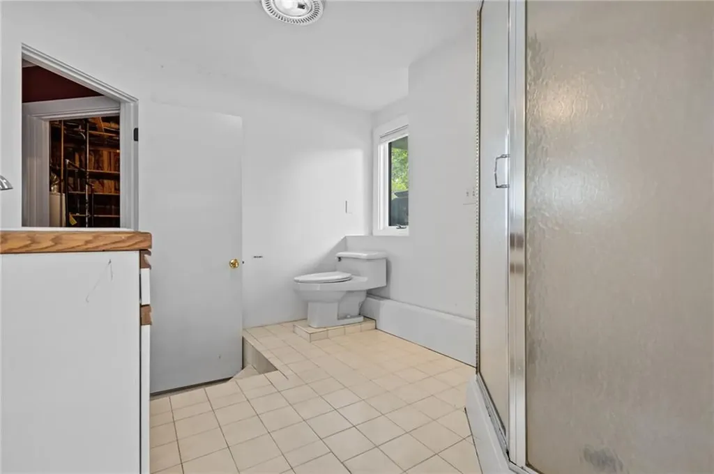 23 Lawndale Drive Warwick RI 02818