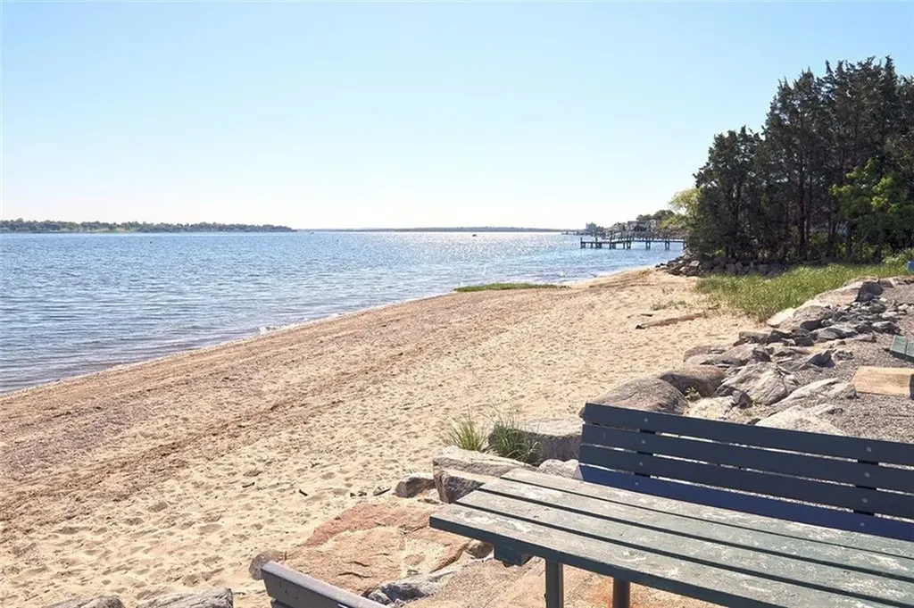 23 Lawndale Drive Warwick RI 02818