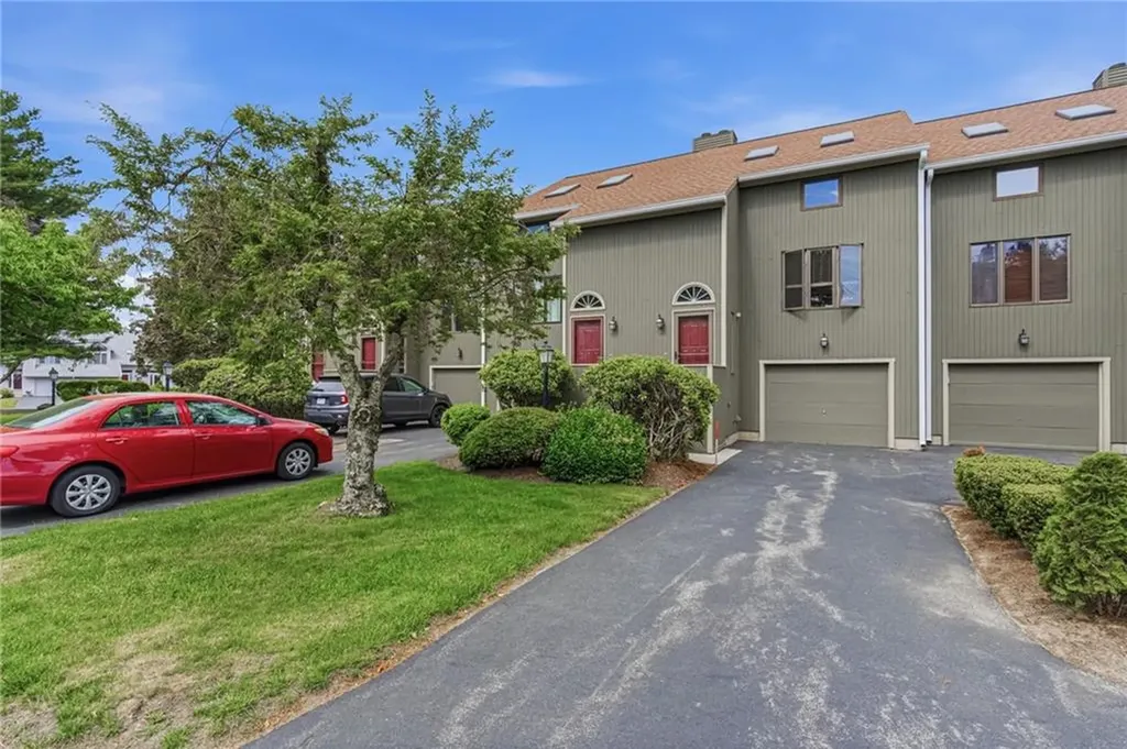 9 Tamarac Drive Smithfield RI 02828