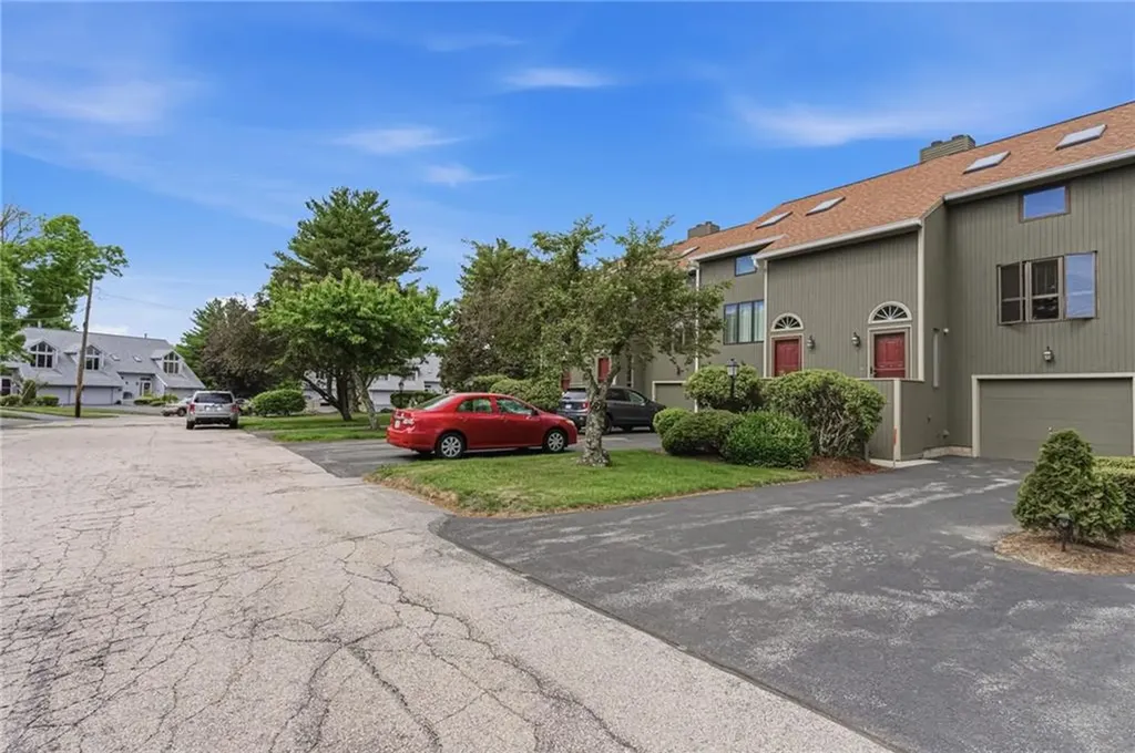 9 Tamarac Drive Smithfield RI 02828