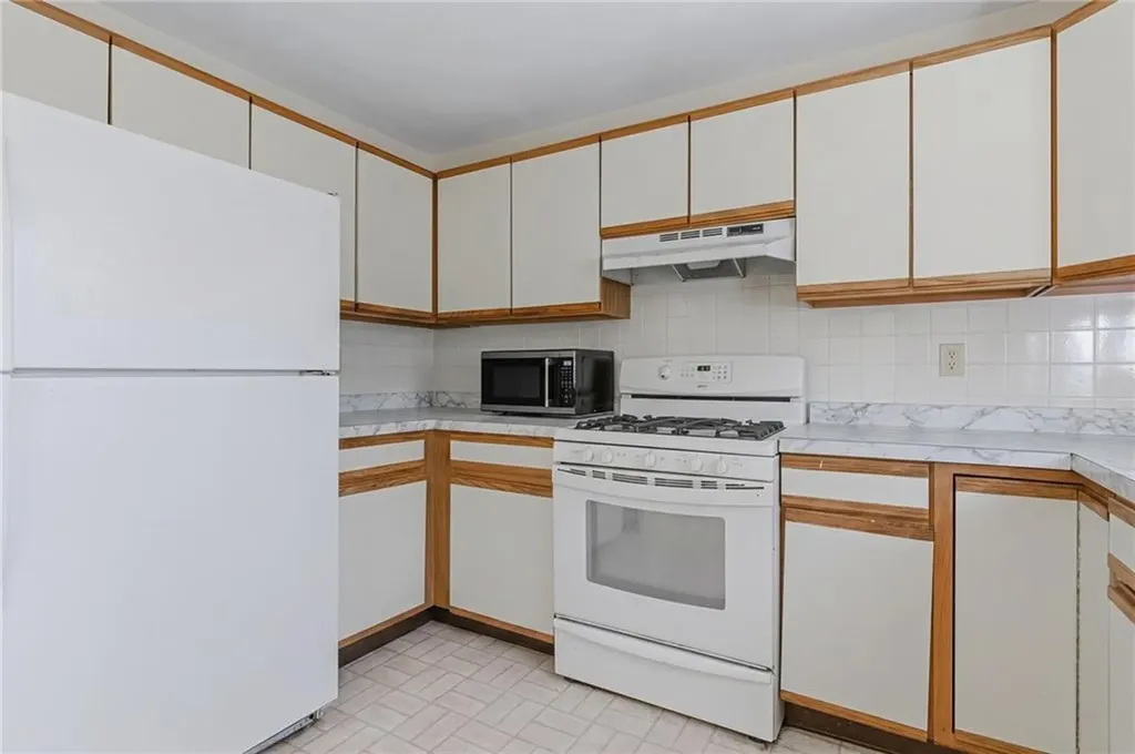 9 Tamarac Drive Smithfield RI 02828