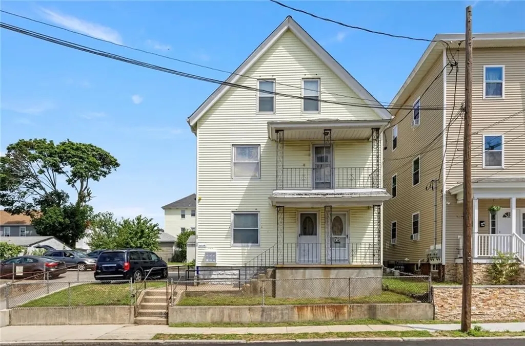 75 Baldwin Street Pawtucket RI 02860