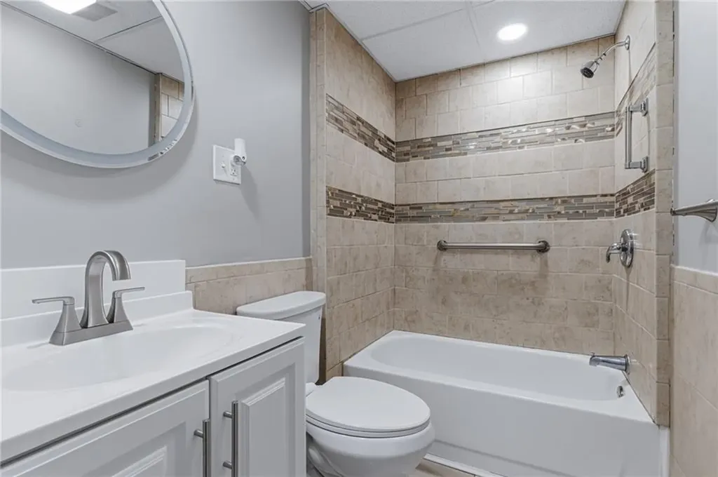 75 Baldwin Street Pawtucket RI 02860
