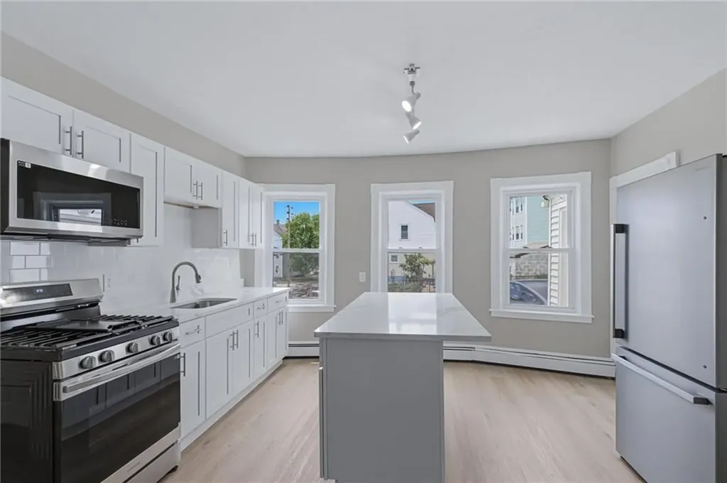 75 Baldwin Street Pawtucket RI 02860