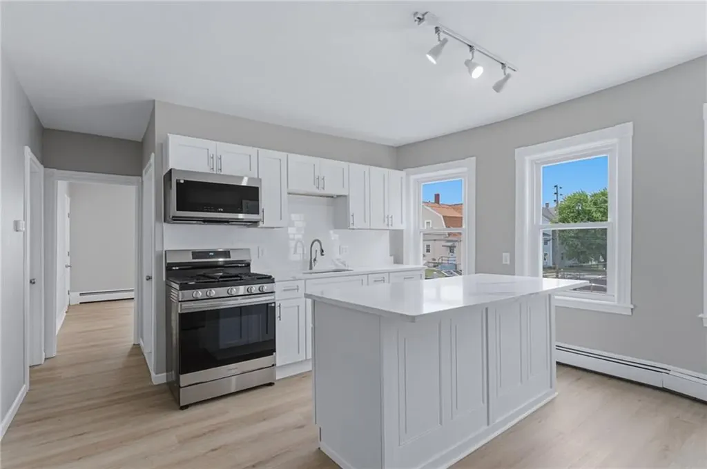 75 Baldwin Street Pawtucket RI 02860