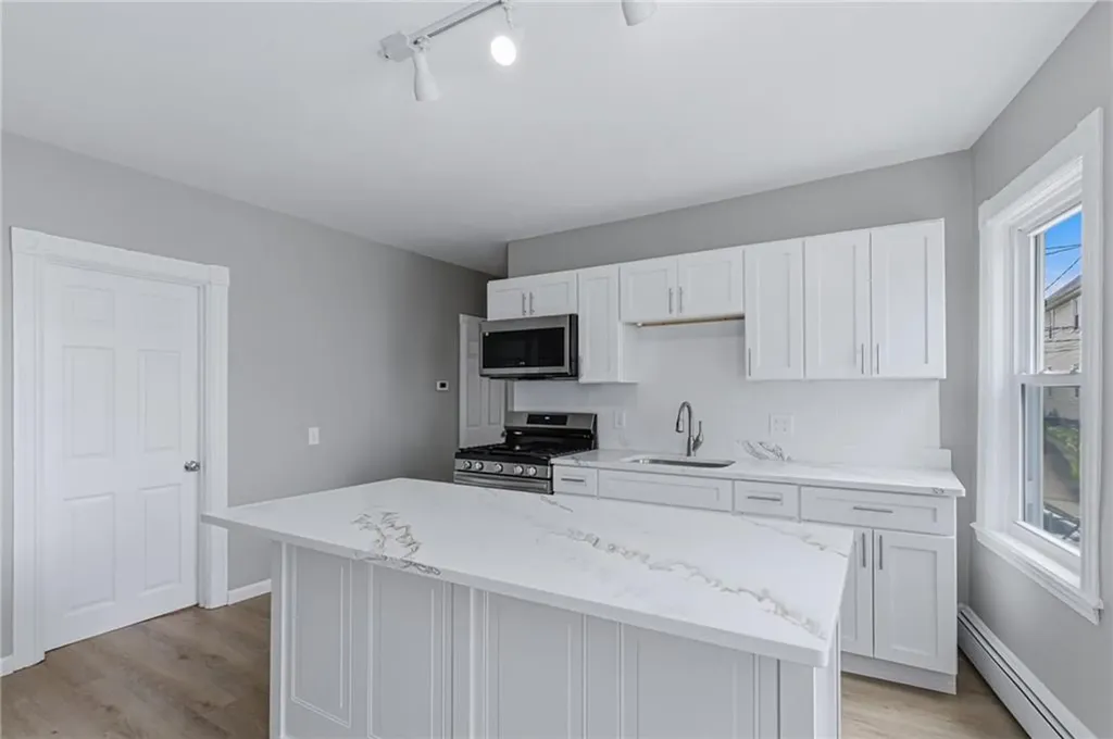 75 Baldwin Street Pawtucket RI 02860