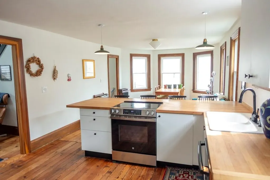 30 Royal Street Providence RI 02906
