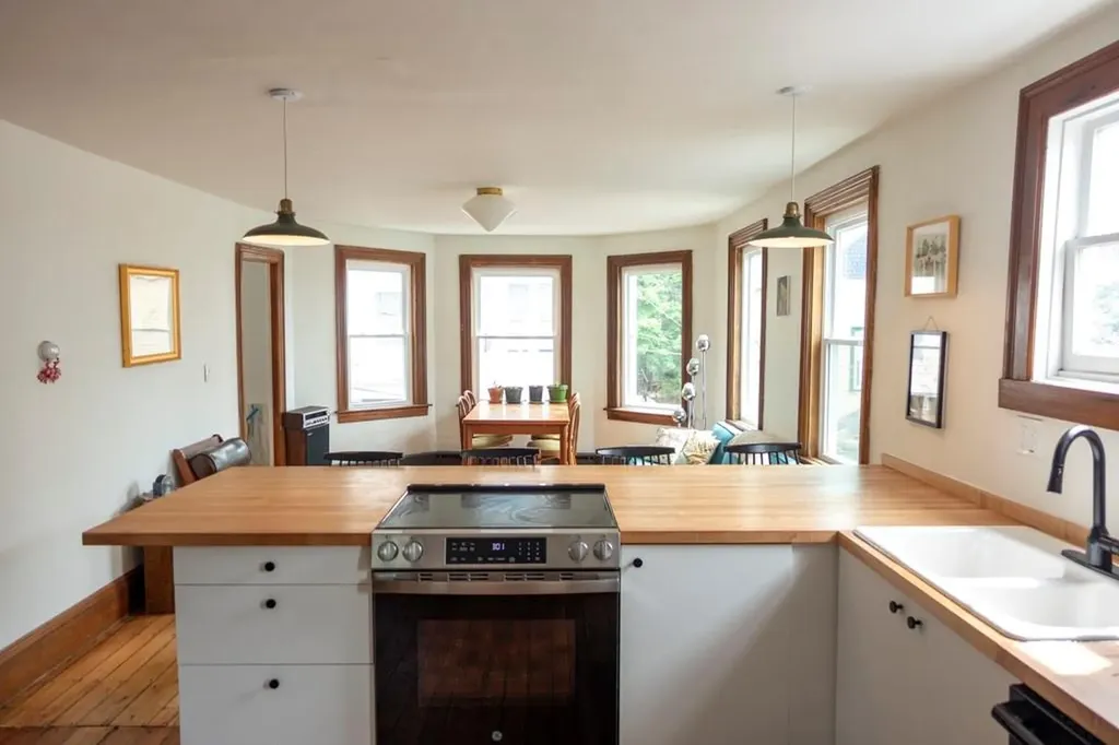 30 Royal Street Providence RI 02906