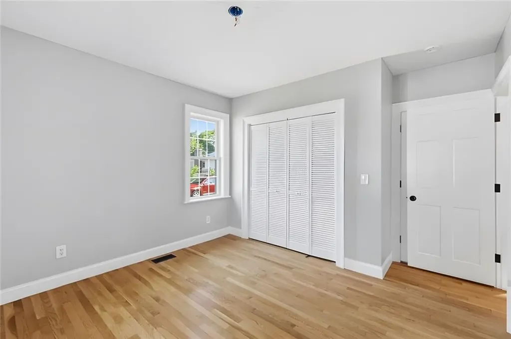 5 Thayer Place Warwick RI 02888