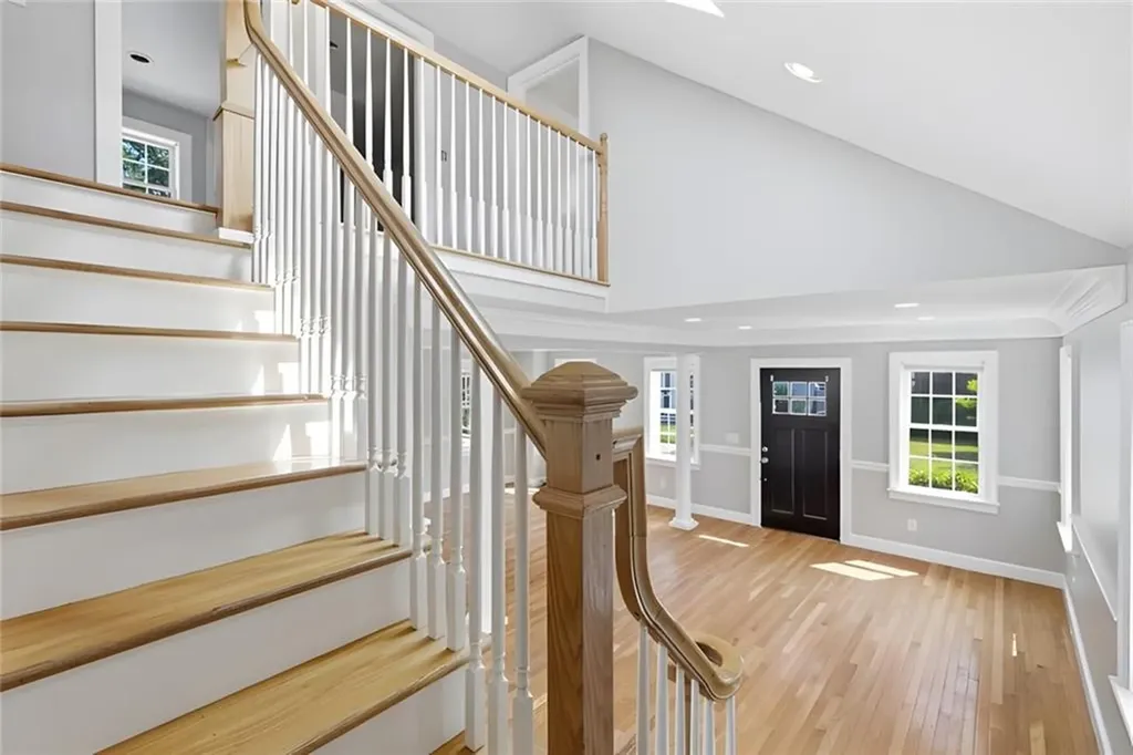 5 Thayer Place Warwick RI 02888