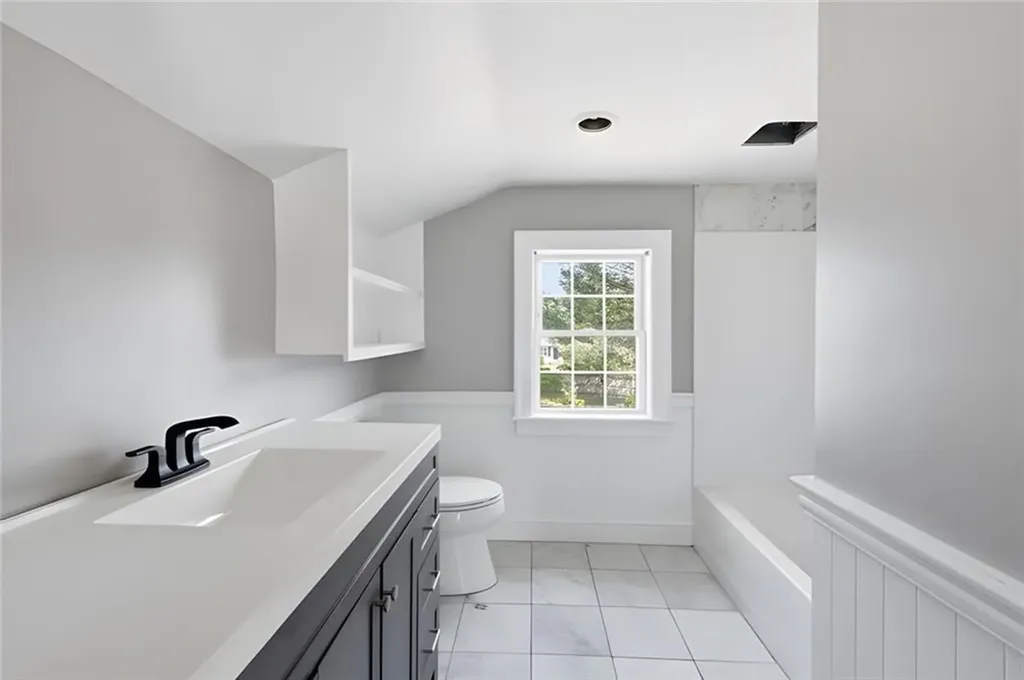 5 Thayer Place Warwick RI 02888