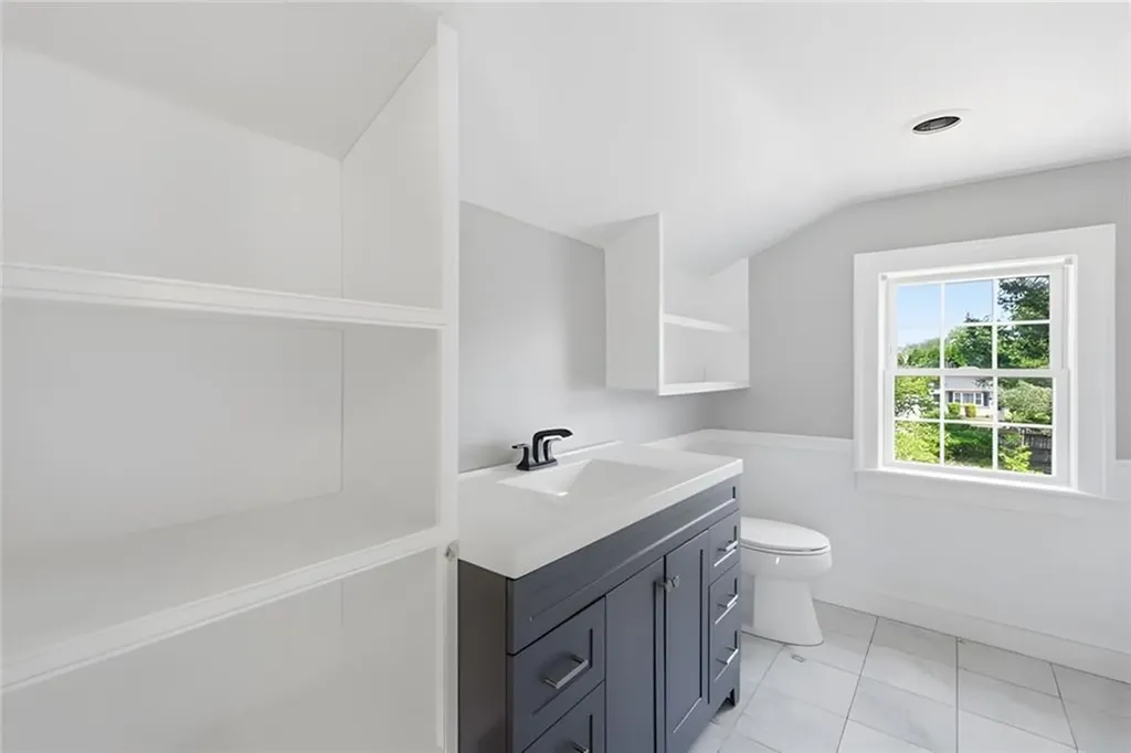 5 Thayer Place Warwick RI 02888