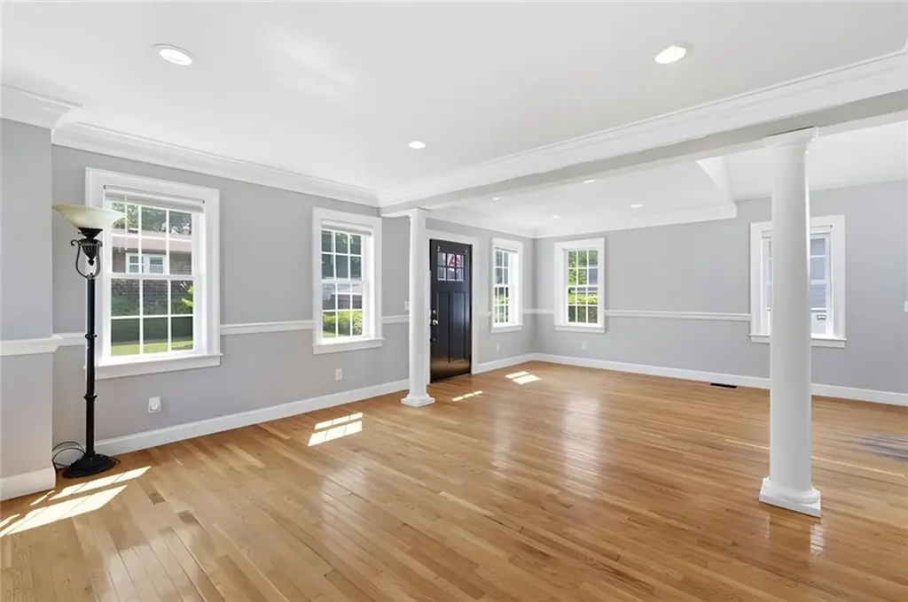 5 Thayer Place Warwick RI 02888
