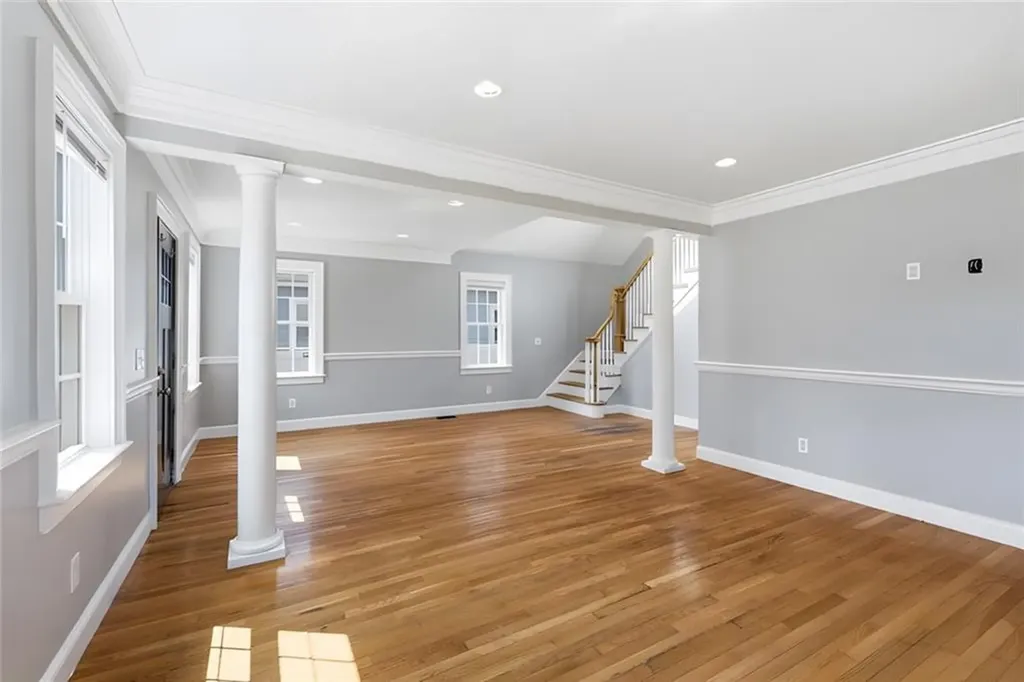 5 Thayer Place Warwick RI 02888