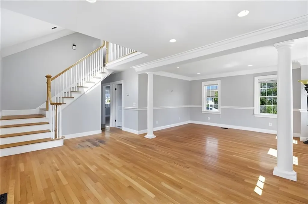 5 Thayer Place Warwick RI 02888