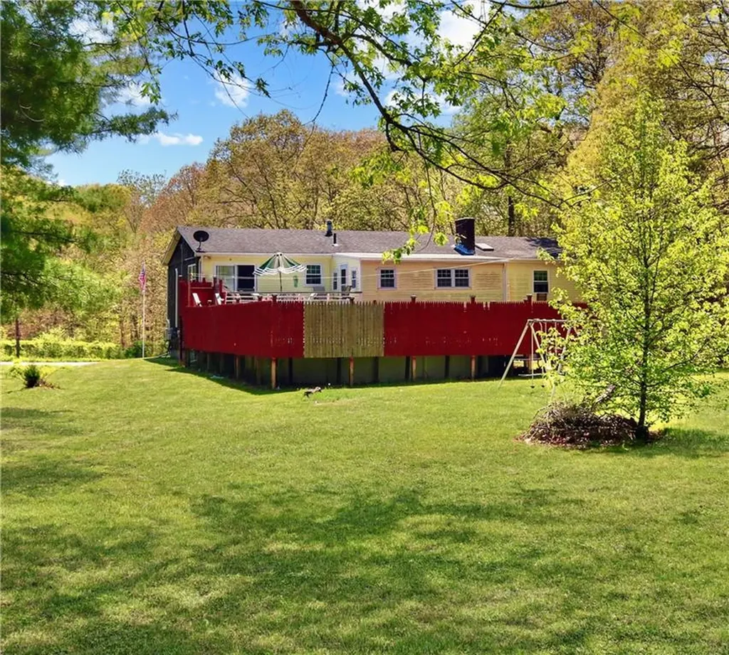11 Wadchu Road Westerly RI 02891
