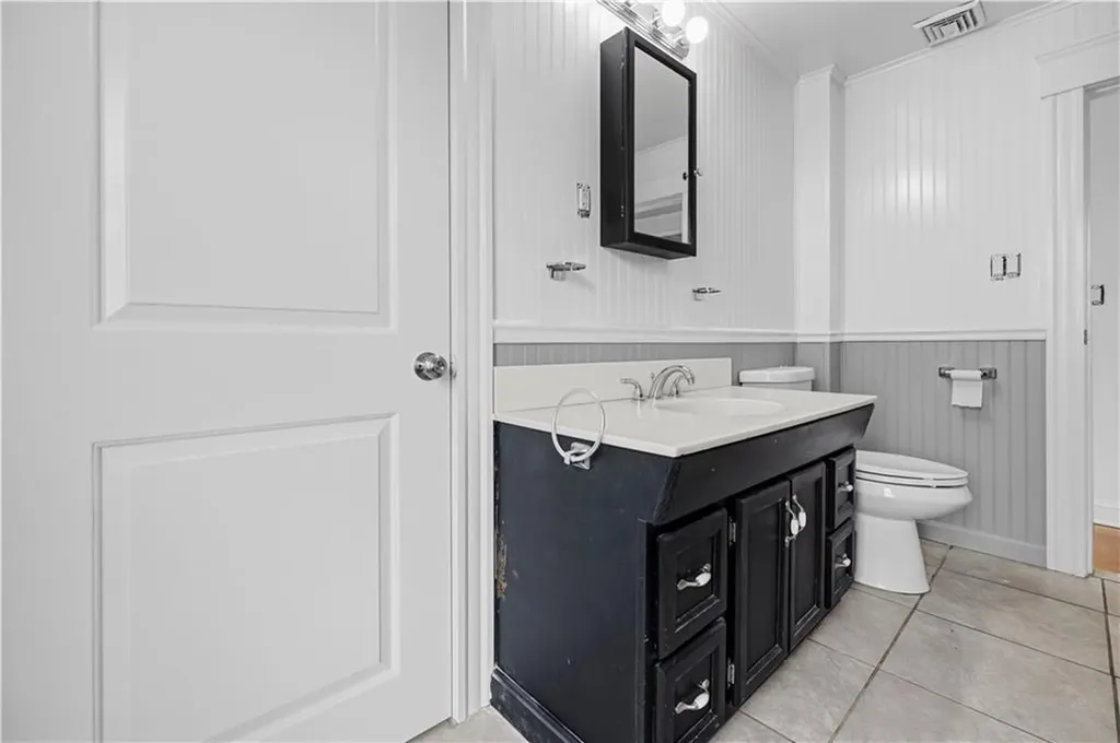 17 Woodward Avenue East Providence RI 02914