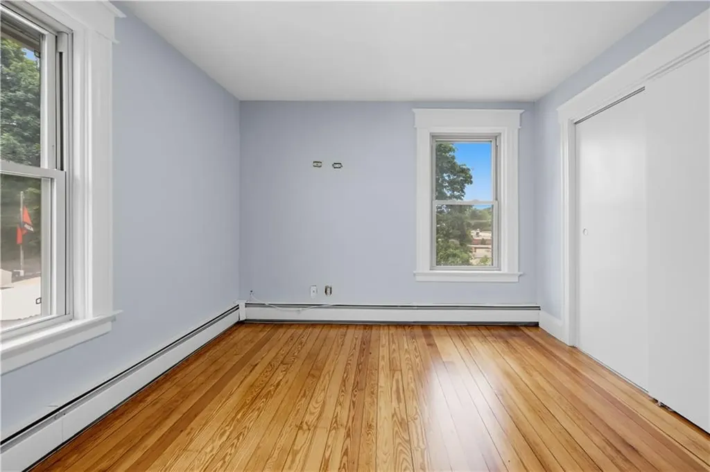 17 Woodward Avenue East Providence RI 02914