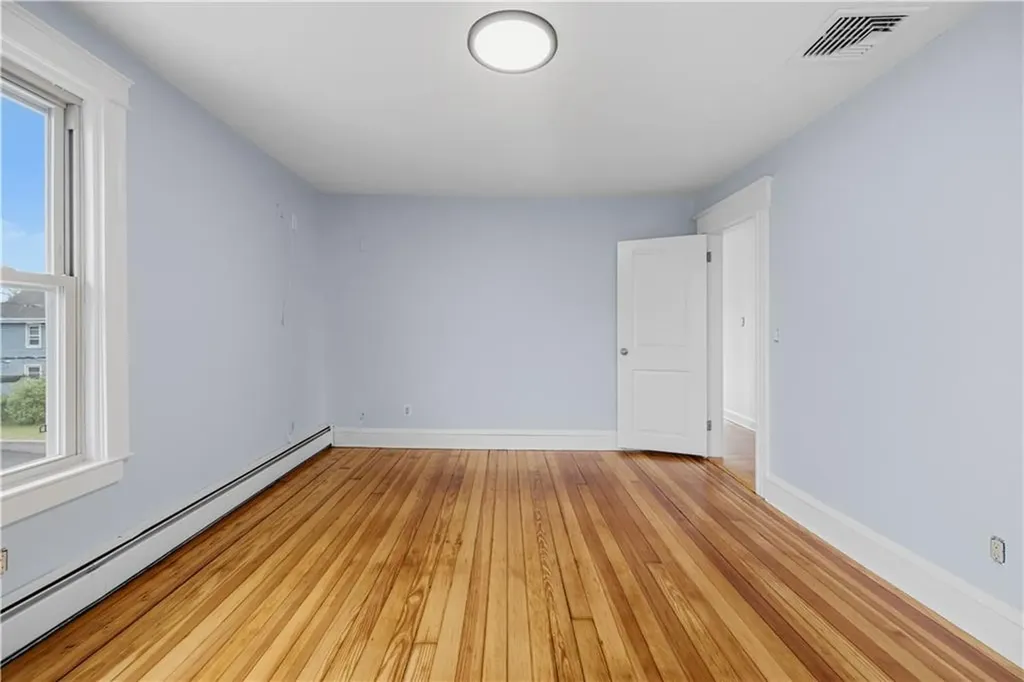 17 Woodward Avenue East Providence RI 02914