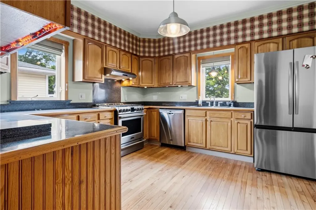 17 Woodward Avenue East Providence RI 02914