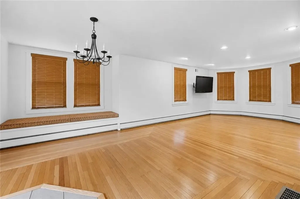 17 Woodward Avenue East Providence RI 02914