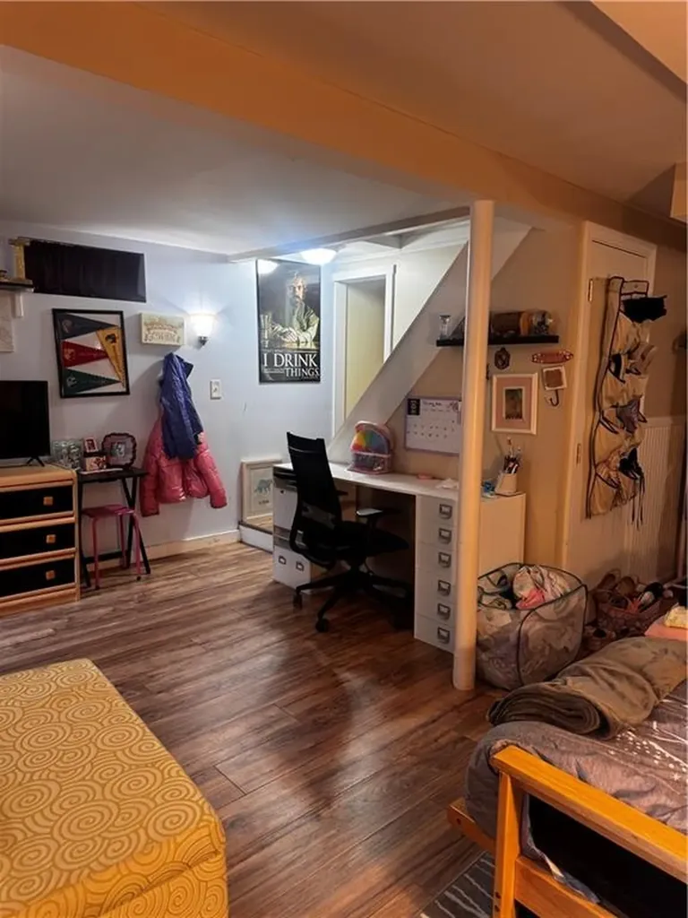 214 Putnam Pike Johnston RI 02919