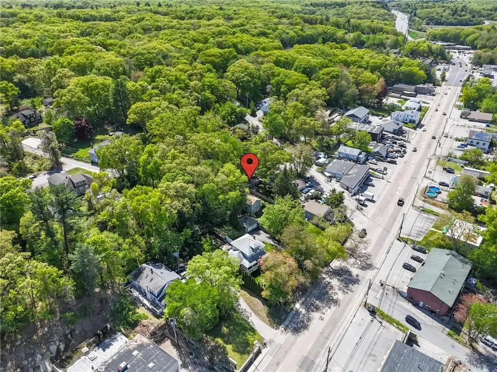 214 Putnam Pike Johnston RI 02919