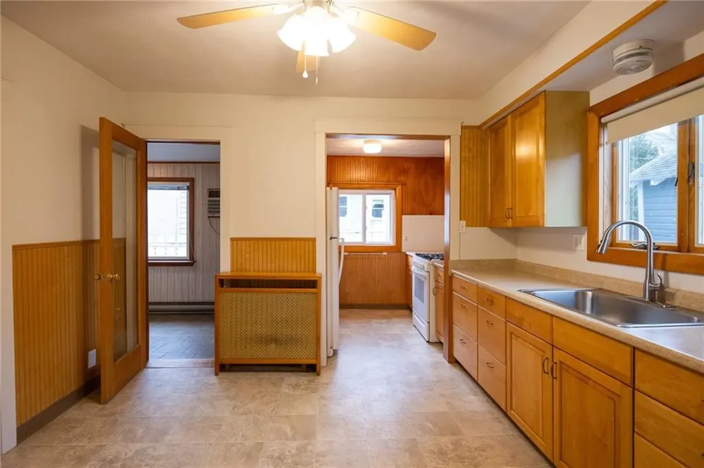 28 Rosewood Avenue Cranston RI 02905