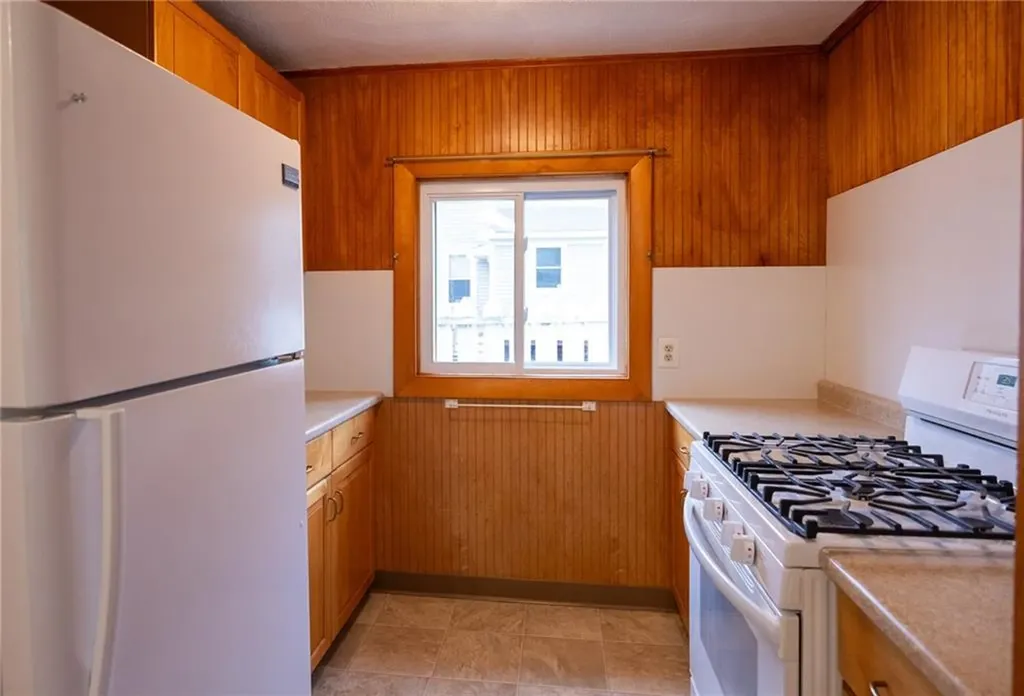 28 Rosewood Avenue Cranston RI 02905
