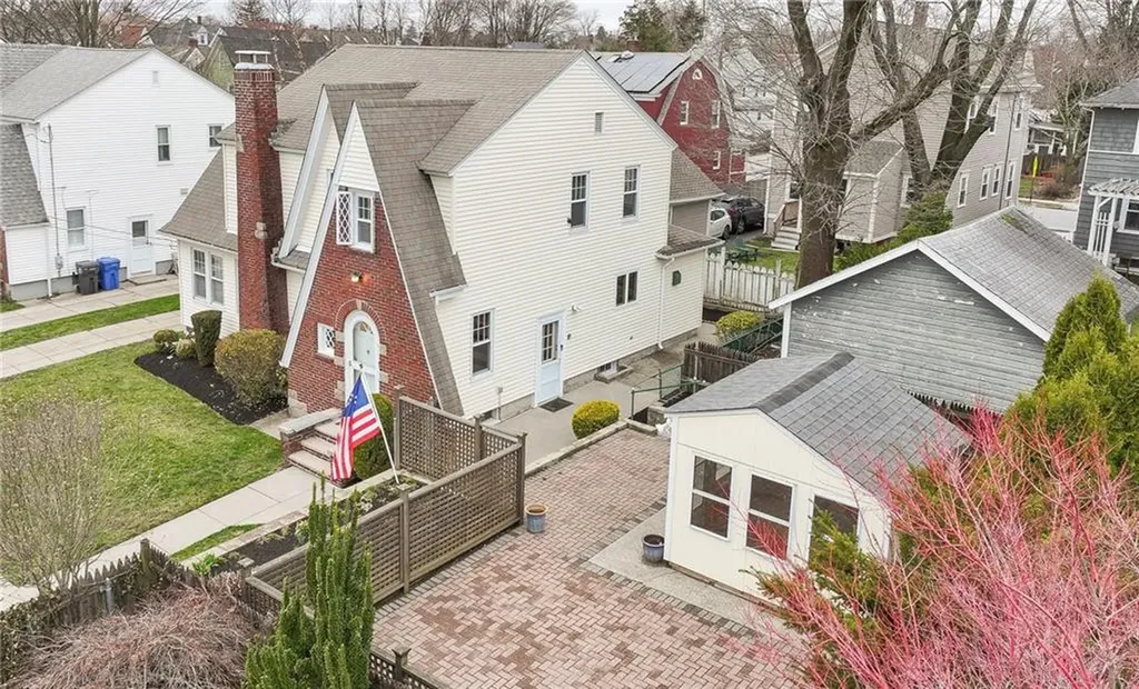 28 Rosewood Avenue Cranston RI 02905