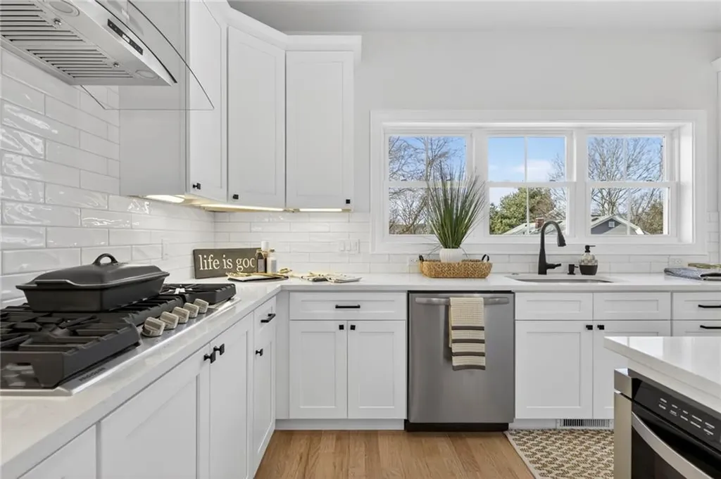 9 Stoneridge Road Smithfield RI 02917