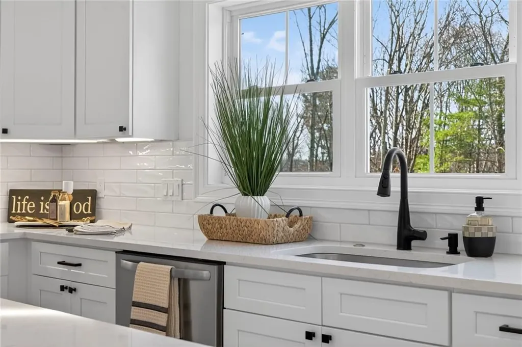 9 Stoneridge Road Smithfield RI 02917