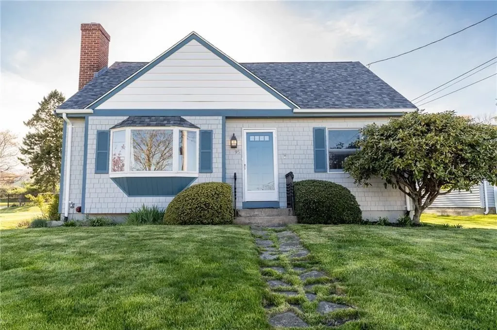 95 Douglas Avenue Portsmouth RI 02871