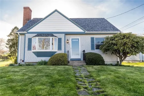 95 Douglas Avenue Portsmouth RI 02871
