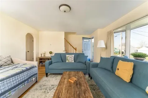 95 Douglas Avenue Portsmouth RI 02871