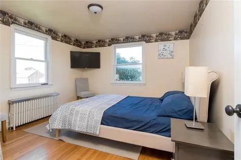 95 Douglas Avenue Portsmouth RI 02871