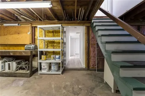 95 Douglas Avenue Portsmouth RI 02871