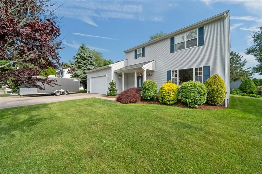 40 Conanicus Road Narragansett RI 02882