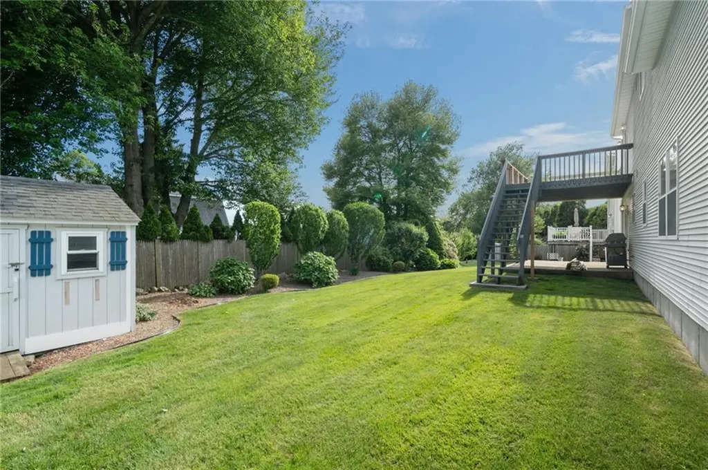 40 Conanicus Road Narragansett RI 02882